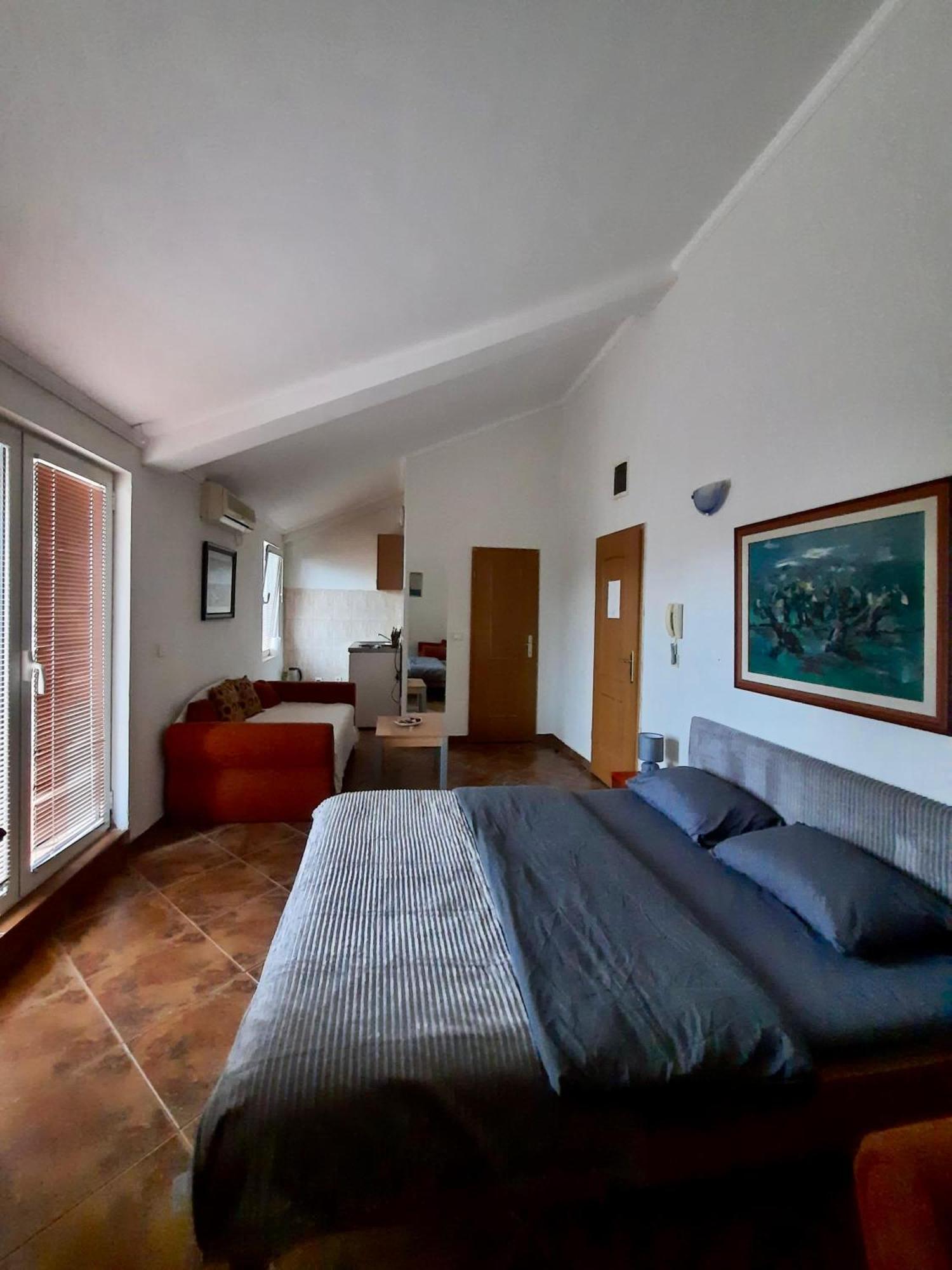 Markovic Aparthotel - Budva Becici Hotel المظهر الخارجي الصورة